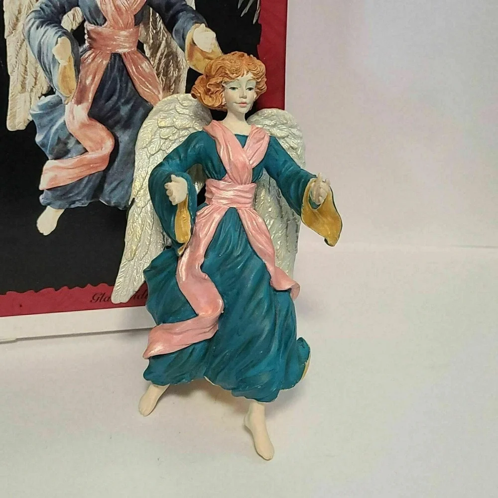 Glad Tidings‎ 1996 Hallmark Keepsake Ornament Nativity Angel Sculptor Joyce Lyle